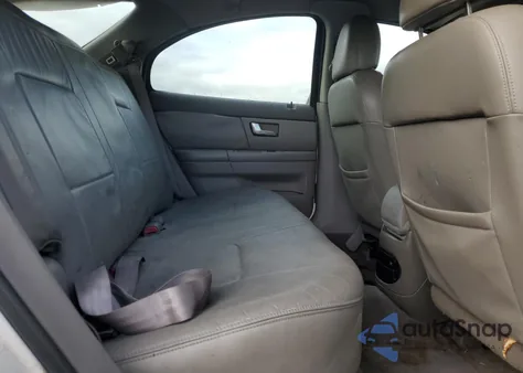 2001 Ford Taurus Se z USA, uszkodzony, nr VIN 1FAFP58S31A242002